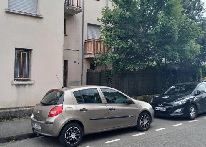 Comme A La Maison Chez Dominnique Coquet T2 Avec Jardin Homme Chaleureux