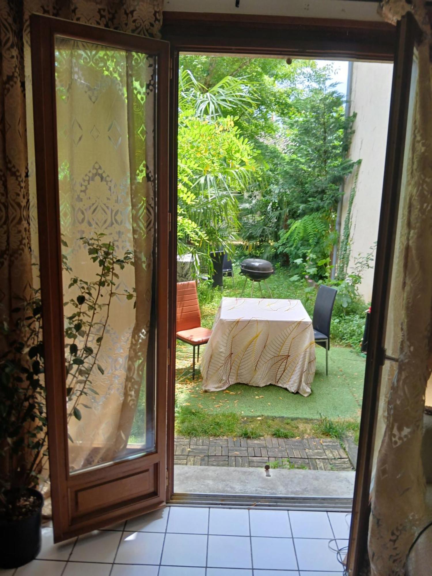 Privatunterkunft Comme A La Maison Chez Dominnique Coquet T2 Avec Jardin Homme Chaleureux